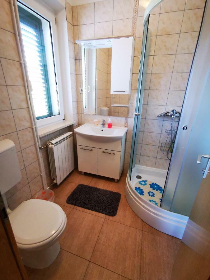Apartment Cirko Kaštela Екстериор снимка