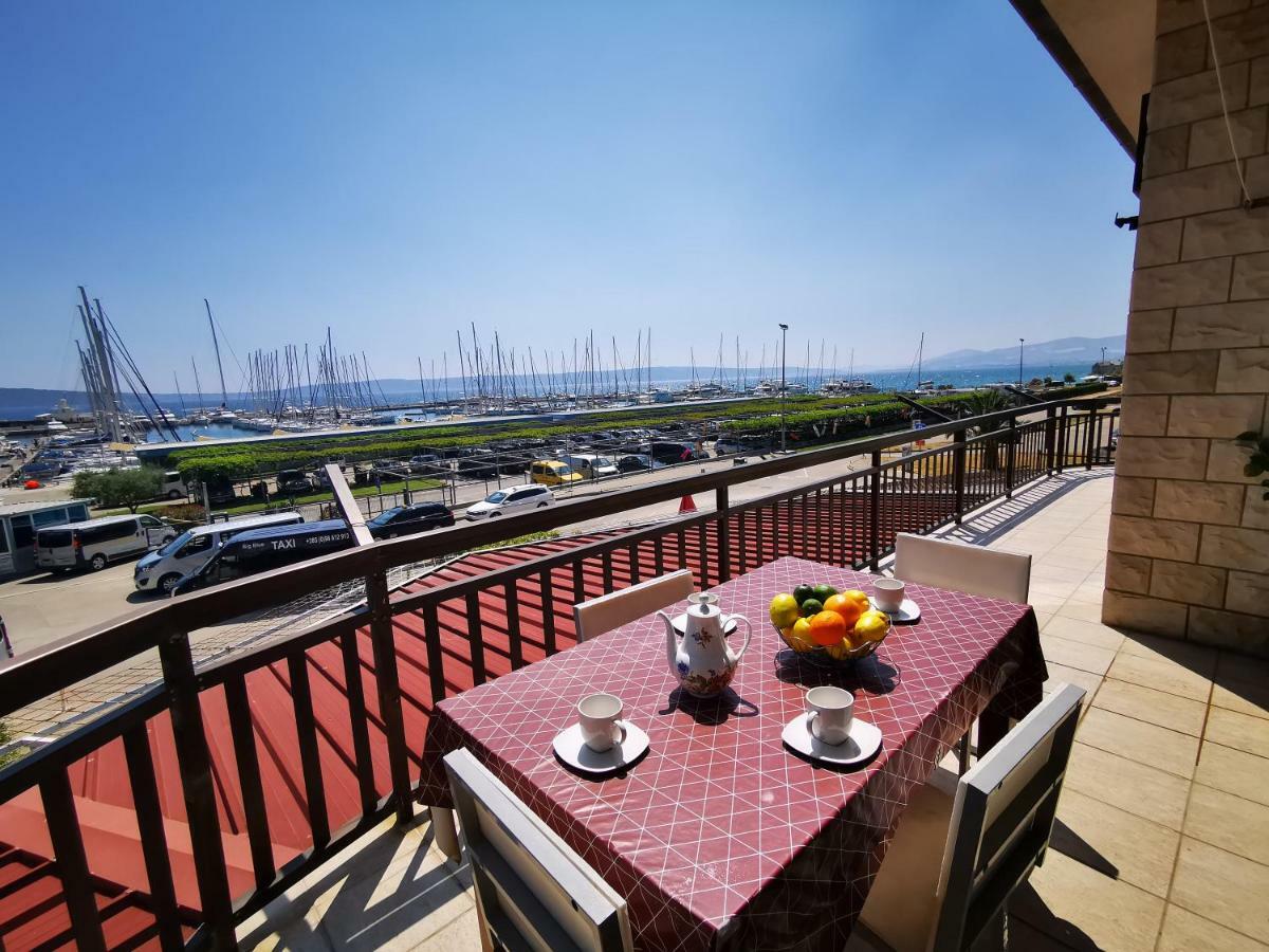 Apartment Cirko Kaštela Екстериор снимка