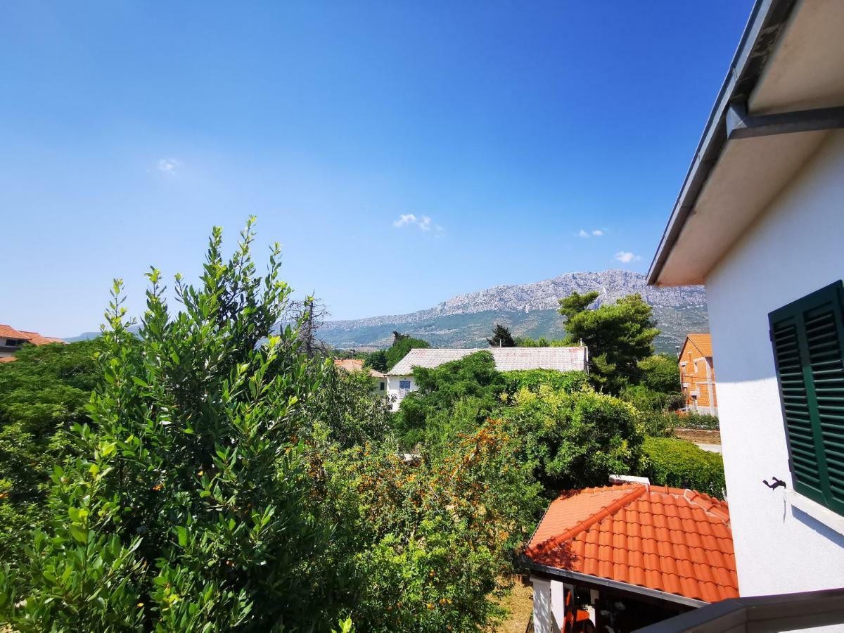 Apartment Cirko Kaštela Екстериор снимка